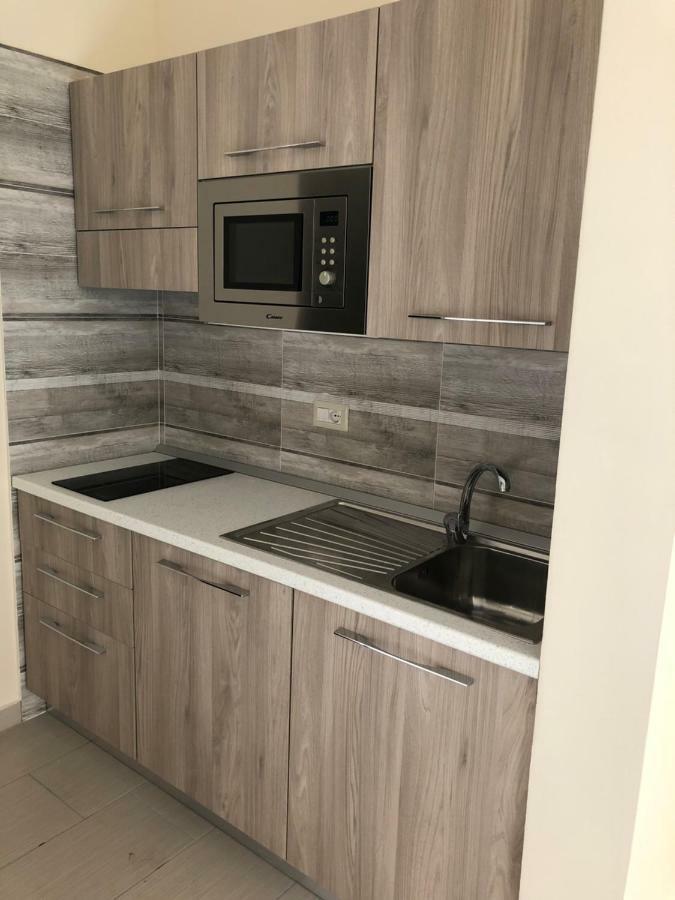 Room25Mq Picasso Cercola Ngoại thất bức ảnh